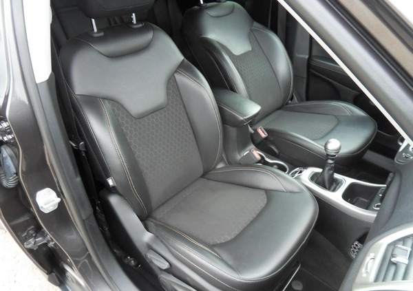 Jeep Compass cena 79900 przebieg: 78000, rok produkcji 2018 z Wołomin małe 326